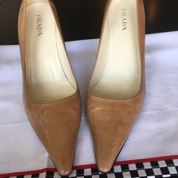 Prada Shoes - Prada Patent Leather Kitten heels in Tan